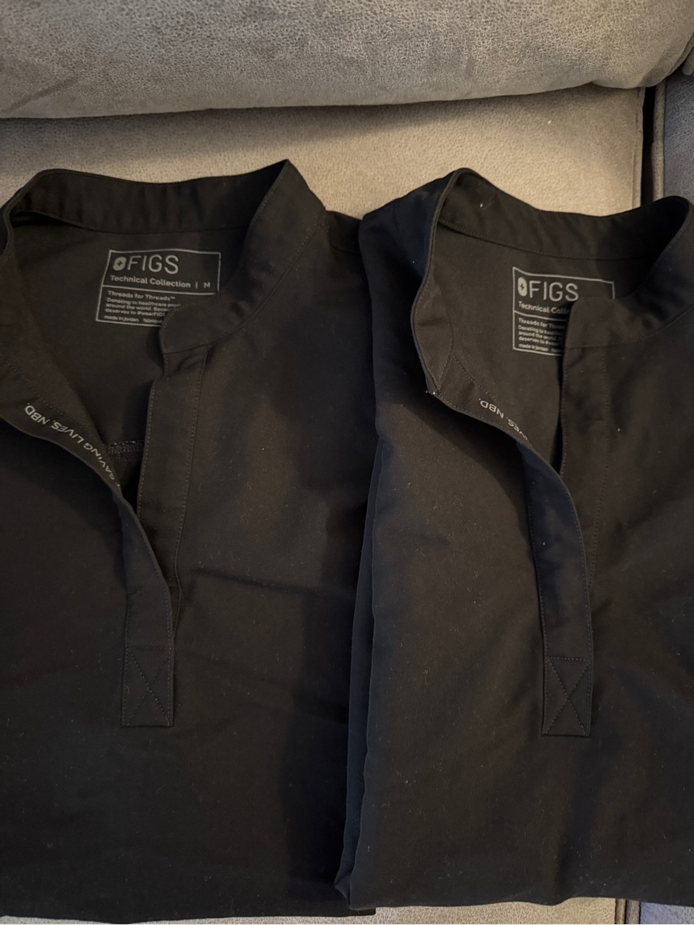 2 Figs V neck scrub tops - Size M